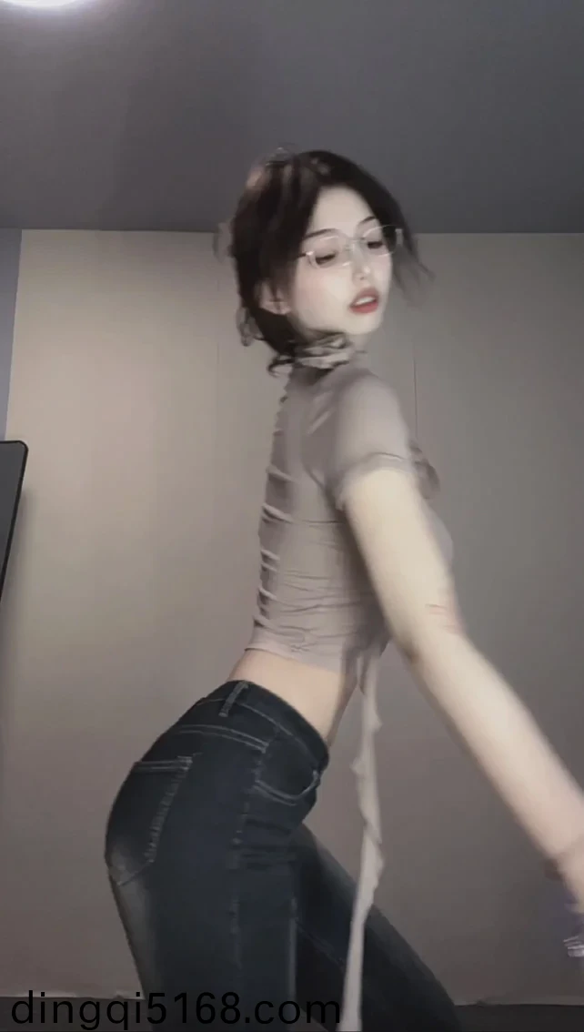 女主吃了春晚药第一集